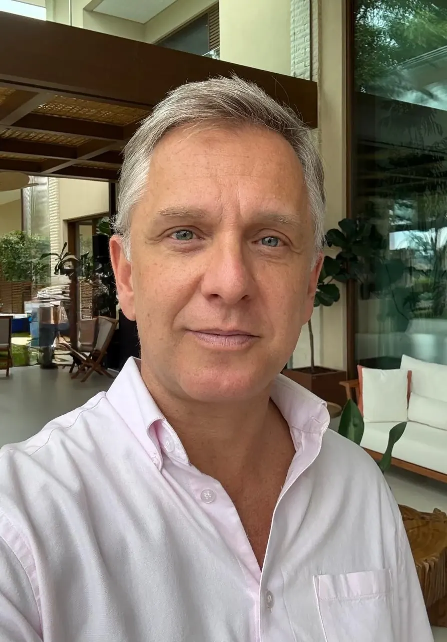 Retrato do Dr. Daniel Lerario, médico endocrinologista